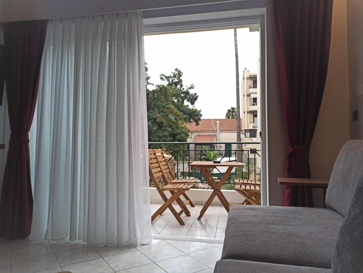 Filikon Maisonettes Kalamata Bagian luar foto